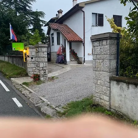 Bed & Breakfast B&B Lokev Lipica Hostelsezana *