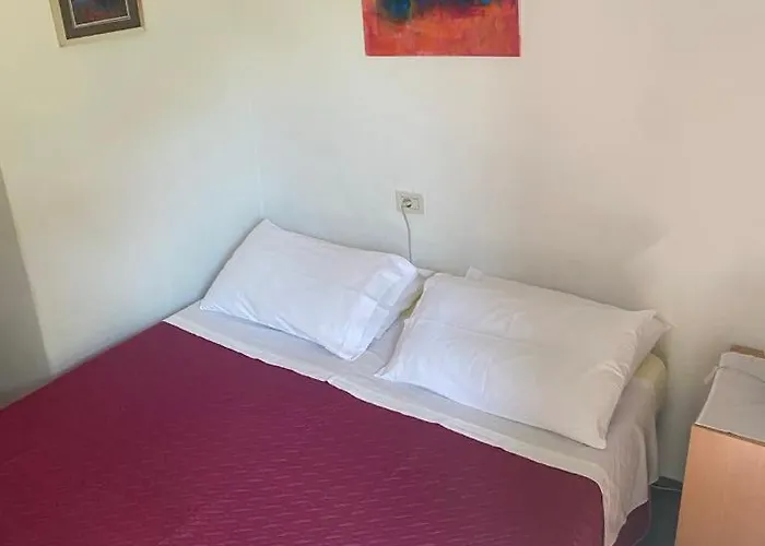 Lipica Hostelsezana Couette-café Lokev